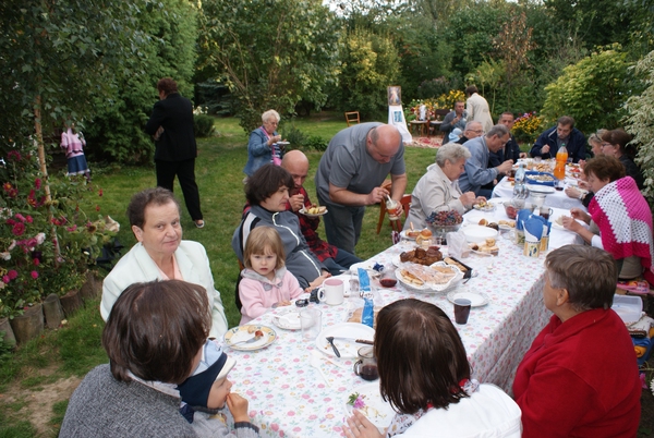 Spotkanie integracyjne i msza święta w Krępcu k/ Świdnika w domu Mari Winiarskiej 2012-09-30